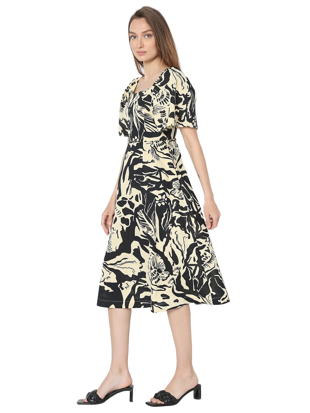 Tropical Printed Fit and Flare Midi Dress - Image 3